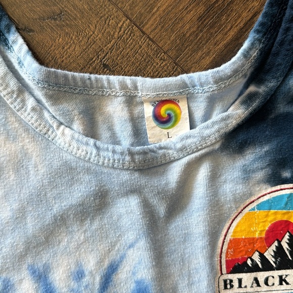 Size large vintage, black hills, tie-dye blue tank - Picture 3 of 4